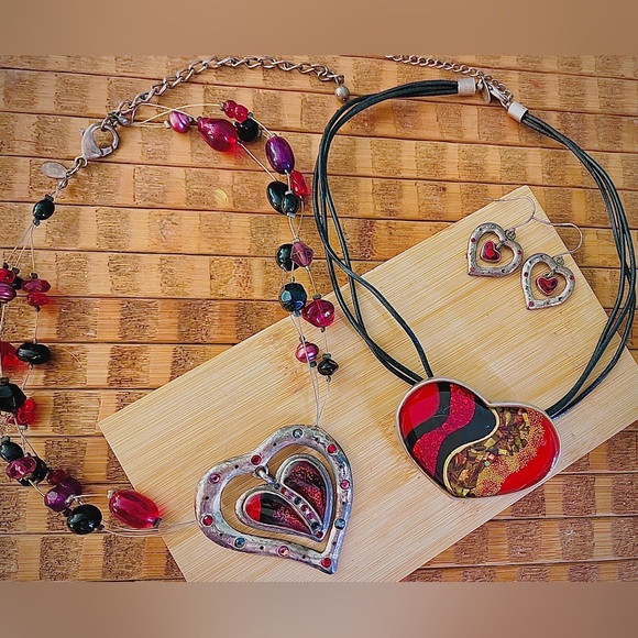 Chicos Red & Black Multi Strand Silver Heart Pendant Necklaces + Dangle Earrings - Picture 2 of 14